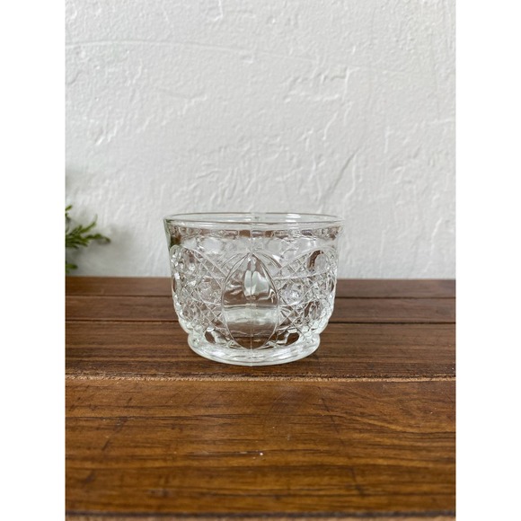 Set of Six Smith Glass Daisy and Button Clear Punch Cups - Picture 4 of 7